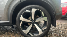 Nissan Juke 1.0 DiG-T 114 Tekna 5dr Petrol Hatchback